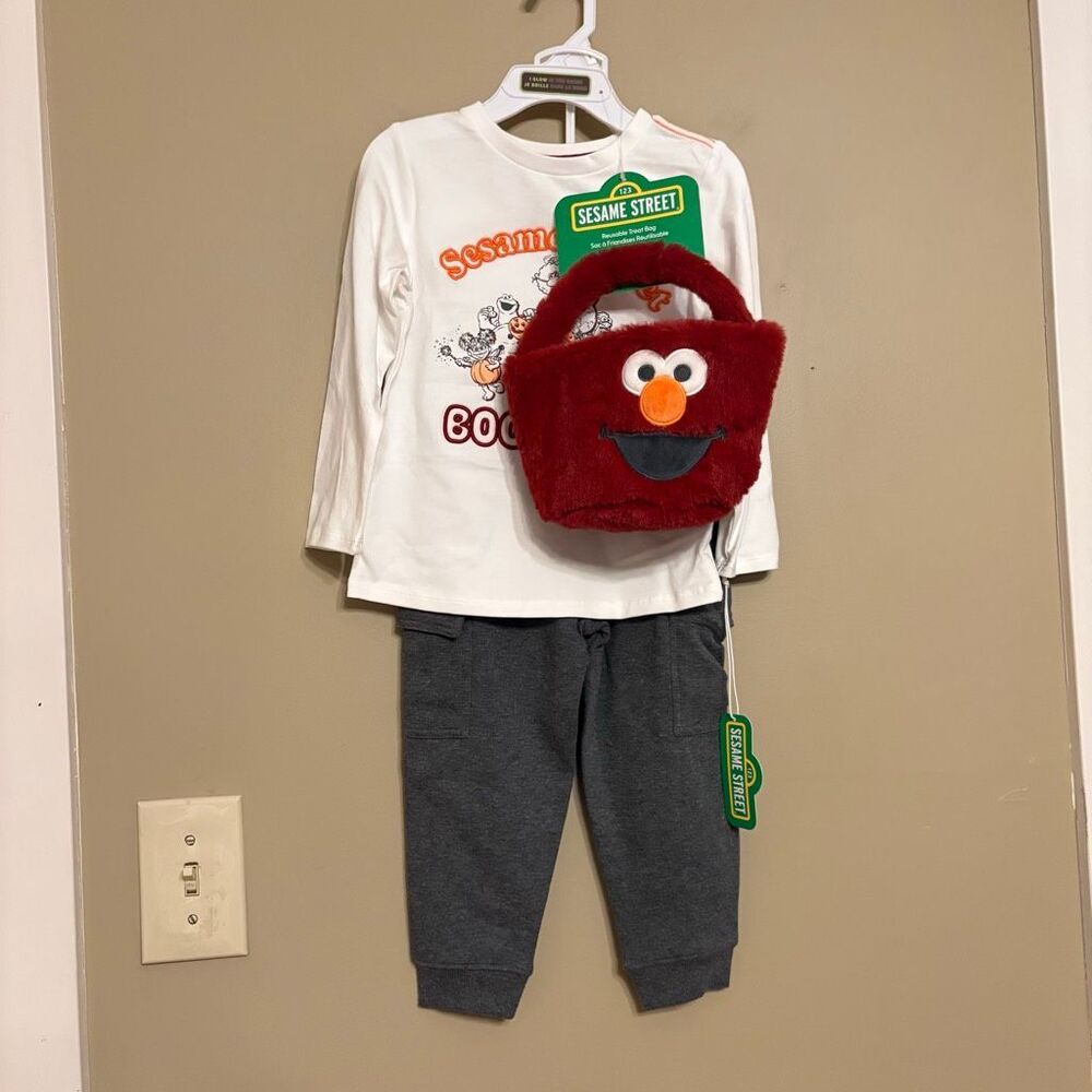 Sesame Street Unisex Boo Crew Glow in the Dark 3 Piece Set Elmo Treat Bucket 18M